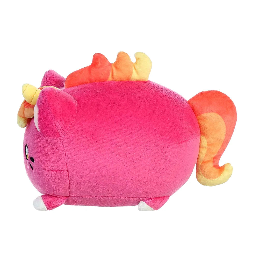 kawaii unicorn kat tussen andere pluche knuffels