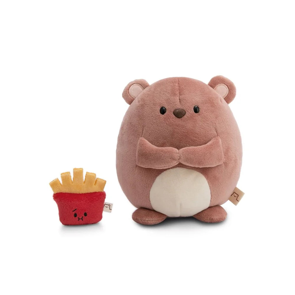 zachte bruine beer knuffel met kawaii patatje