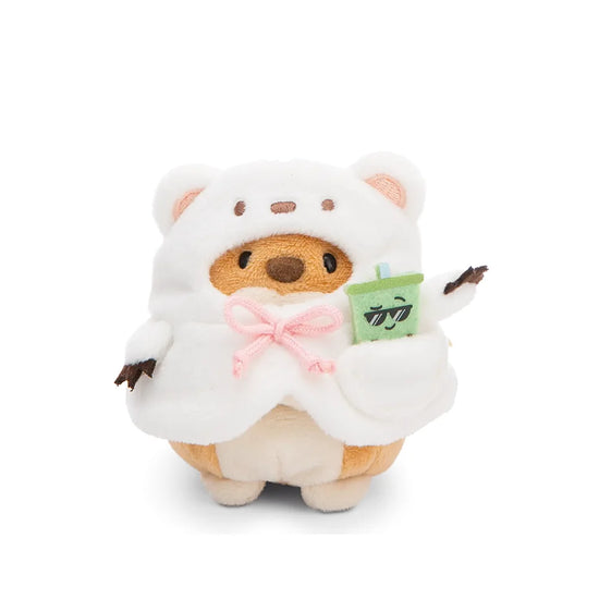 hiro de shiba inu in ijsbeerkostuum met roze strik