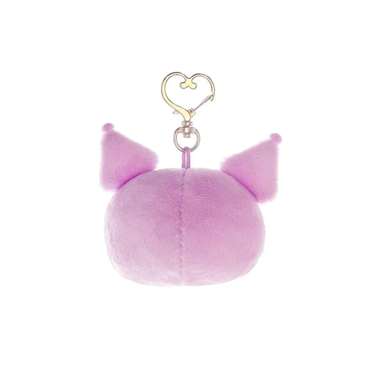 achterkant van pluche kuromi sleutelhanger met zachte afwerking en sanrio details

