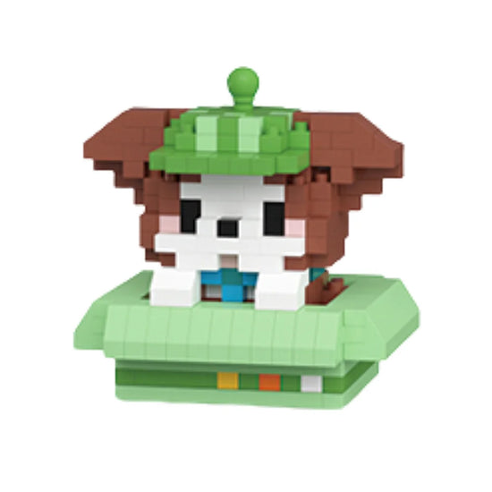 Mini Bricks Peekaboo – Hond met groen hoedje, vrolijk gelukshondje mini bricks