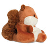 schattige palm pal nibbles op boomstronk
