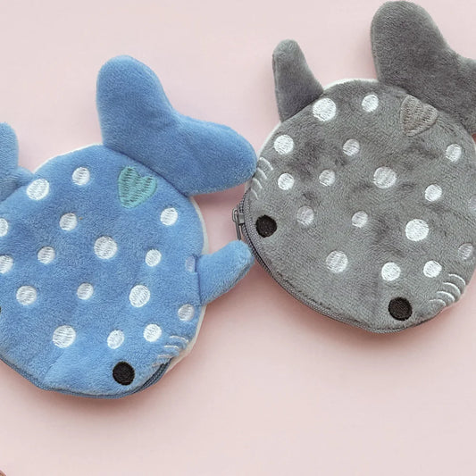 Blauw en grijs walvis portemonneetje naast elkaar